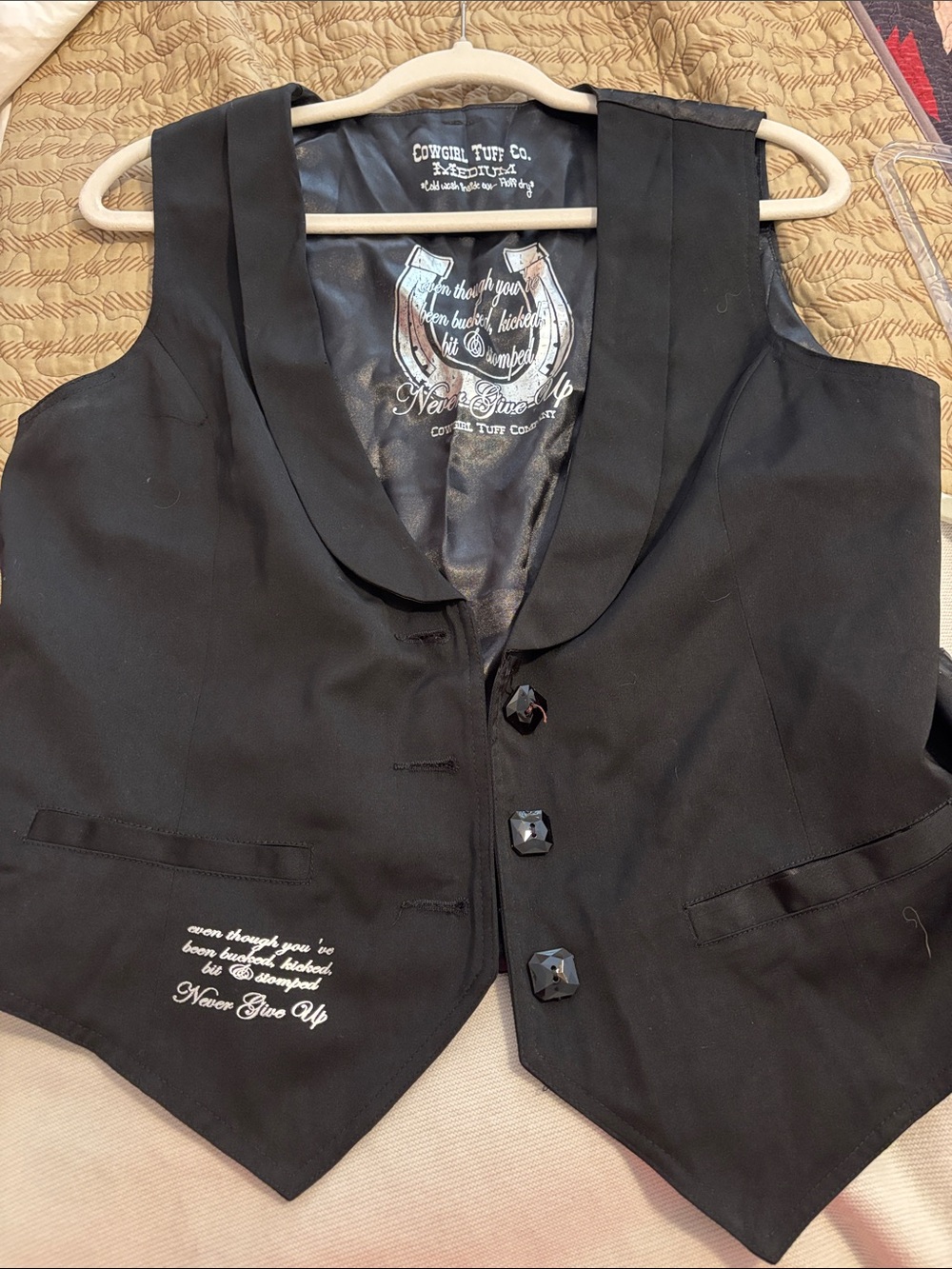 Cowgirl Tuff Co. Never Give Up tuxedo vest. Size Medium